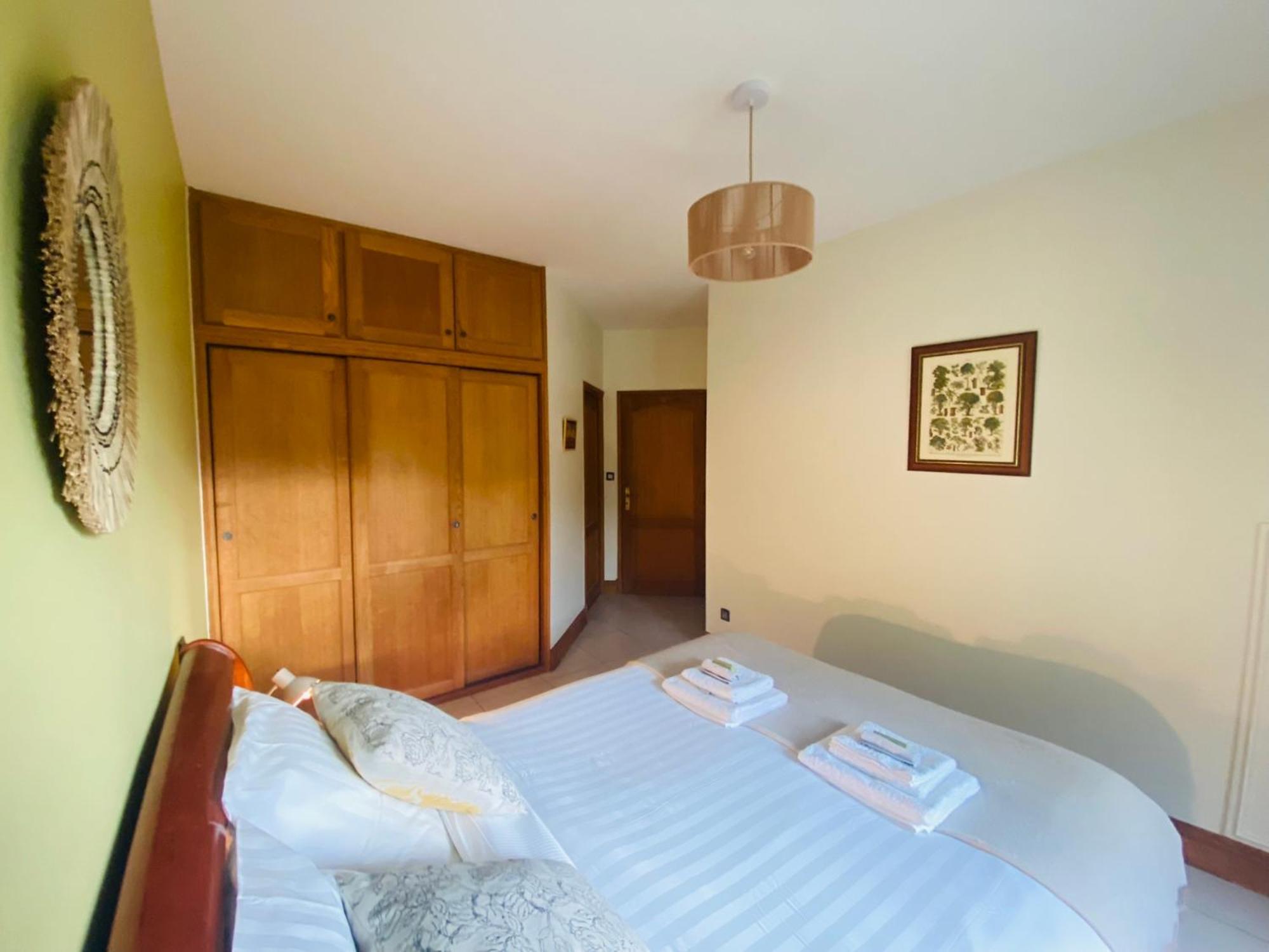Bed and Breakfast Le Hibou Heureux Bézenac Exterior foto